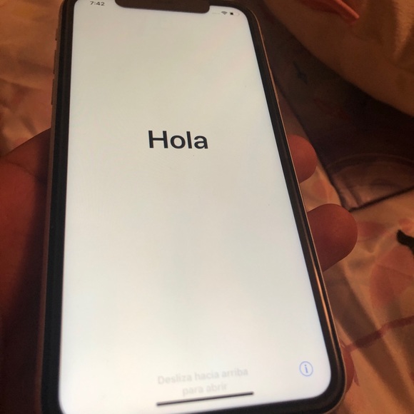 Other - iPhone XR 64 G